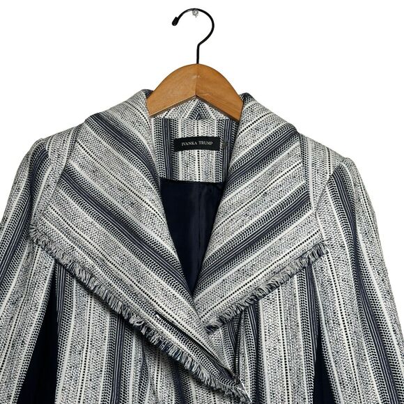 Ivanka Trump Women's Blue Striped Tweed Fringe Zip Blazer Jacket Size 6 NWT - Picture 3 of 11